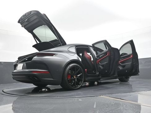 Certified 2024 Porsche Panamera 4 AWD/4WD image 24