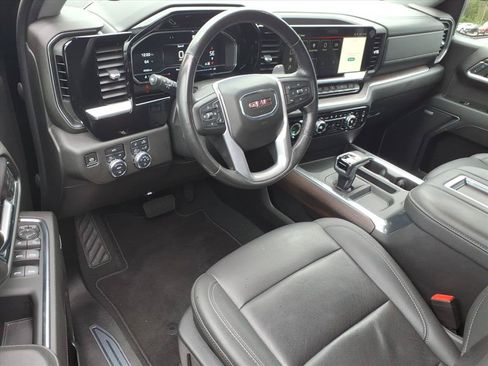 Used 2022 GMC Sierra 1500 SLT w/ SLT Convenience Package AWD/4WD image 19