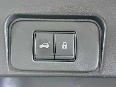 Used 2023 Nissan Rogue SV w/ SV Premium B Package AWD/4WD image 29
