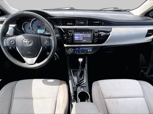 Used 2016 Toyota Corolla LE FWD image 16