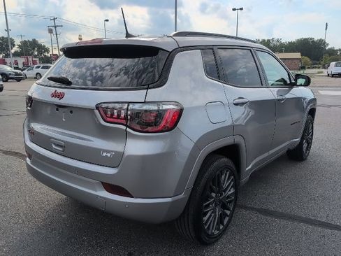 Used 2023 Jeep Compass Limited AWD/4WD image 8