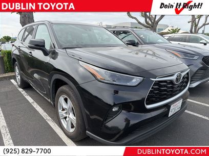 Used 2025 Toyota Highlander LE