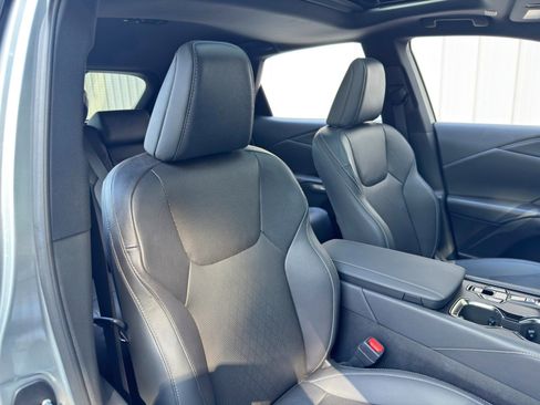 Used 2023 Lexus RX 350 Premium Plus w/ Cold Area Package FWD image 39