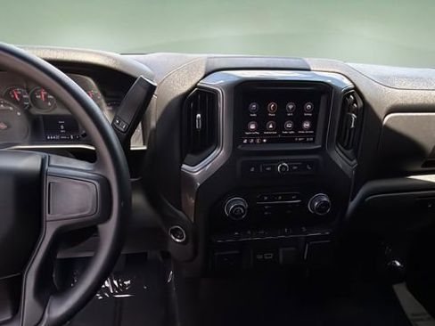 Used 2025 Chevrolet Silverado 1500 Custom Trail Boss AWD/4WD image 11
