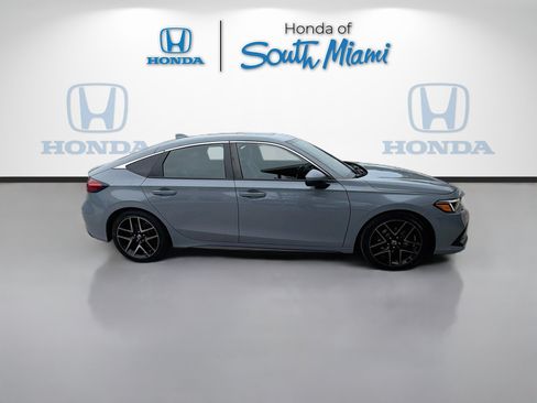 Used 2024 Honda Civic Sport Touring image 8