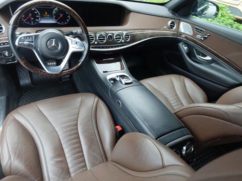 Used 2020 Mercedes-Benz S 560 Sedan image 7