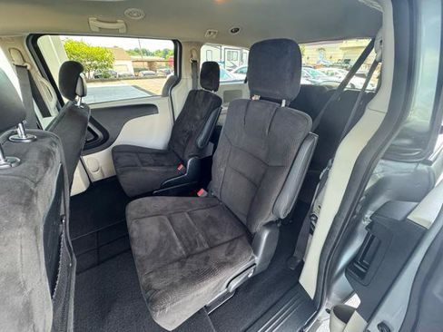 Used 2015 Dodge Grand Caravan SE w/ Quick Order Package 29E SE FWD image 11