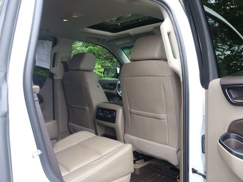 Used 2018 Chevrolet Tahoe LT w/ Luxury Package AWD/4WD image 49