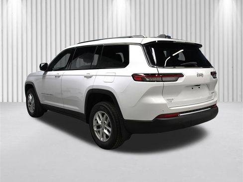 New 2026 Jeep Grand Cherokee L Laredo AWD/4WD image 5