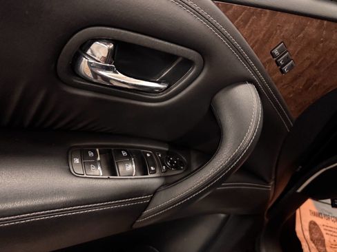 Used 2017 INFINITI QX80 2WD w/ Driver Assistance Package image 37