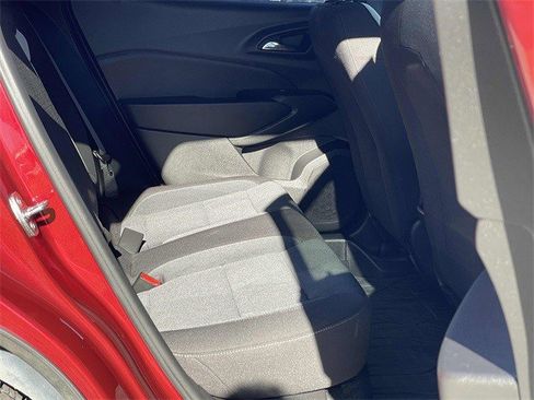 Certified 2024 Chevrolet Trax RS w/ Driver Confidence Package image 18