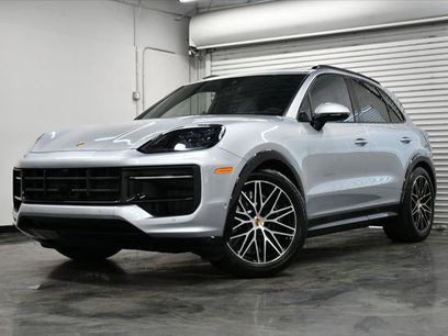 Used 2025 Porsche Cayenne GTS w/ Premium Package