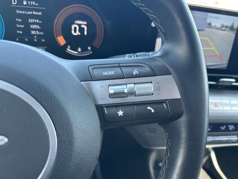 Used 2025 Hyundai Kona SEL FWD image 24
