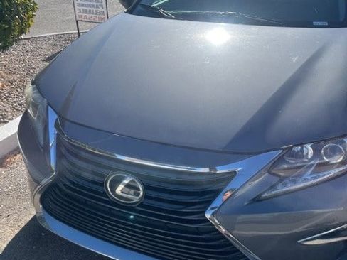 Used 2018 Lexus ES 350 image 2