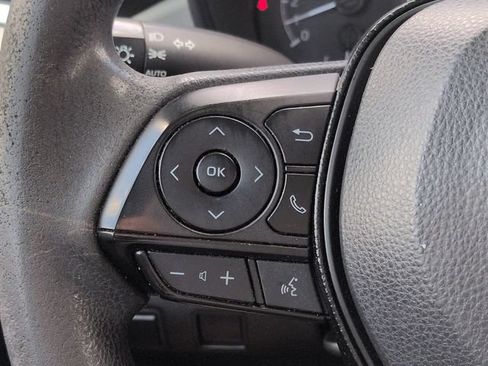 Used 2020 Toyota Corolla LE FWD image 22