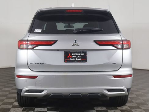Used 2024 Mitsubishi Outlander SE FWD image 13