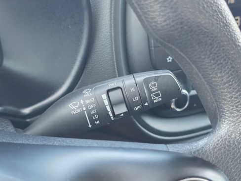 Used 2024 Kia Soul LX w/ Option Group 015 FWD image 31