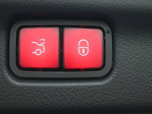 Certified 2025 Mercedes-Benz C 300 Sedan image 29