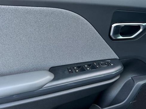 New 2025 Kia K4 EX image 11
