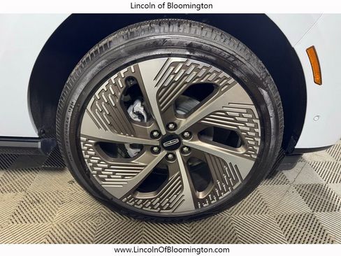 Certified 2025 Lincoln Navigator L Black Label AWD/4WD image 14