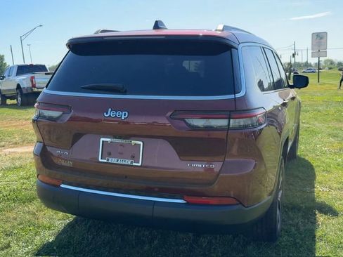 Used 2023 Jeep Grand Cherokee L Limited AWD/4WD image 5