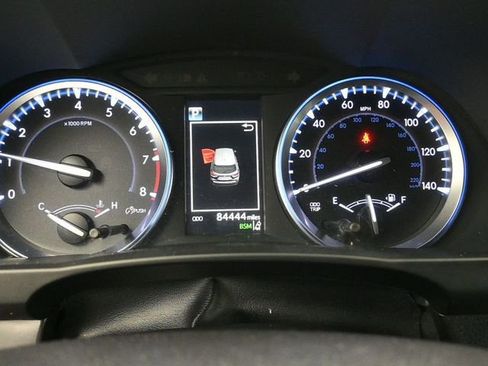 Used 2019 Toyota Highlander Limited Platinum image 23