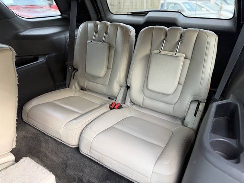 Used 2014 Ford Explorer Limited w/ Equipment Group 302A AWD/4WD image 19