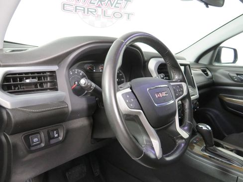 Used 2019 GMC Acadia SLE w/ LPO, Floor Liner Package image 10