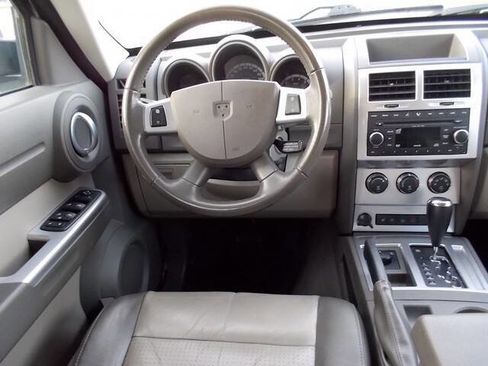 Used 2007 Dodge Nitro SLT image 9