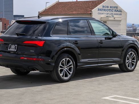 New 2026 Audi Q7 3.0T Premium image 4