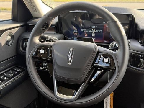 New 2026 Lincoln Aviator Reserve w/ Jet Appearance Package image 9