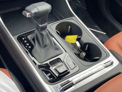 New 2026 Kia Carnival SX w/ SX Dark Edition Package FWD image 32