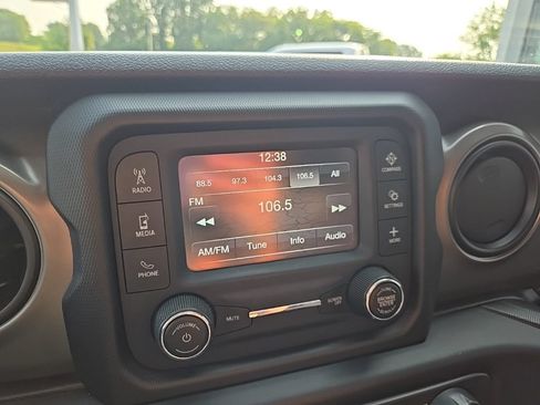Used 2019 Jeep Wrangler Unlimited Sport S AWD/4WD image 52