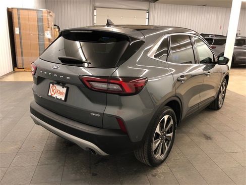 Used 2023 Ford Escape Platinum w/ Premium Technology Package image 12