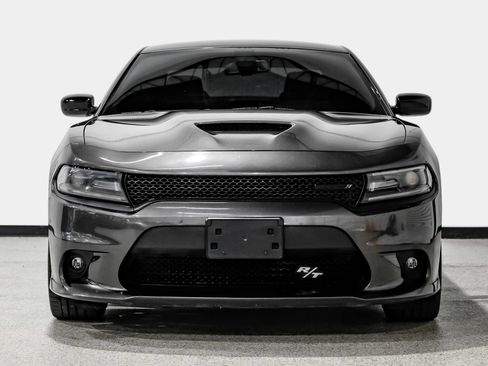 Used 2020 Dodge Charger R/T w/ Plus Group RWD image 2