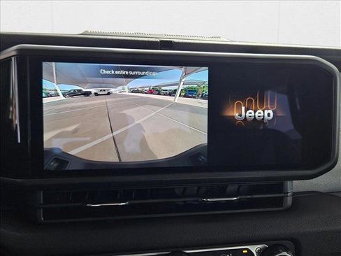 New 2025 Jeep Gladiator Sport image 13