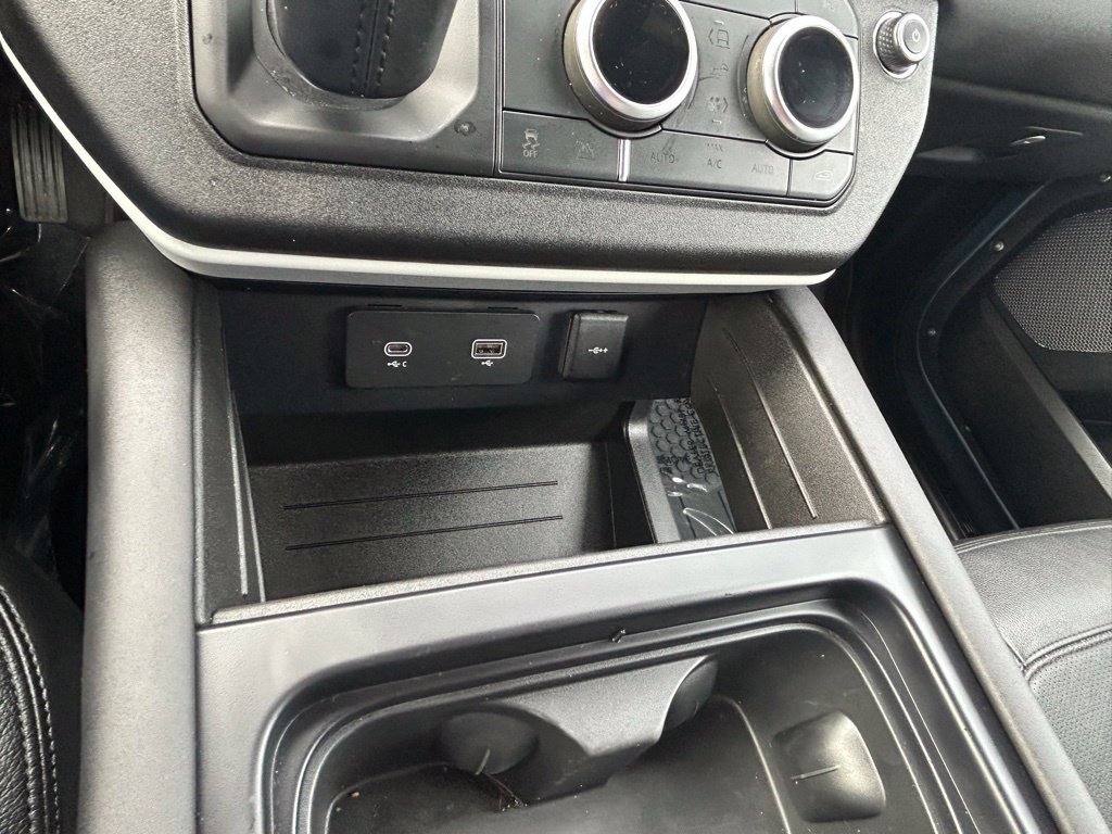 Used 2024 Land Rover Defender 110 S AWD/4WD image 24