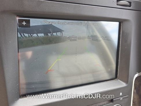 Used 2016 Lincoln Navigator L Select RWD image 24