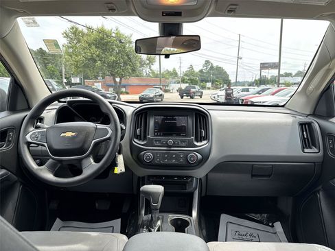 Used 2019 Chevrolet Colorado W/T w/ WT Convenience Package AWD/4WD image 16