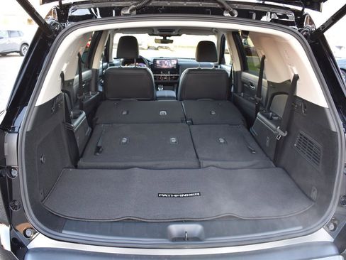 New 2026 Nissan Pathfinder SL image 55