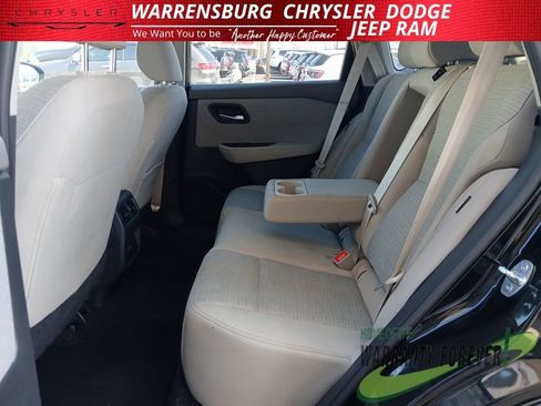 Used 2023 Nissan Rogue SV image 14