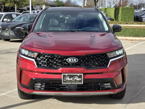 Used 2021 Kia Sorento EX w/ Panoramic Sunroof Package image 9