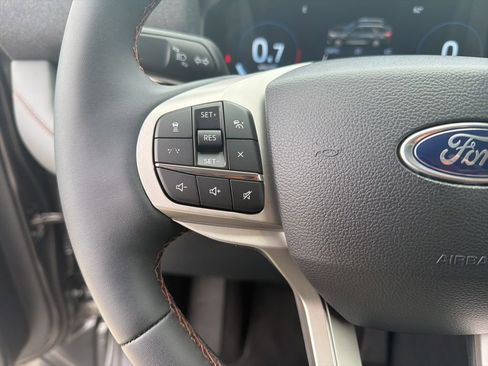 Certified 2026 Ford Explorer Active RWD image 22