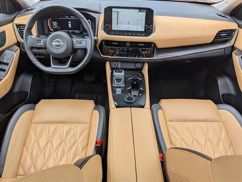 Used 2023 Nissan Rogue Platinum w/ Platinum Premium Package image 18