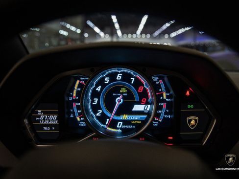 Used 2012 Lamborghini Aventador LP 700-4 image 49