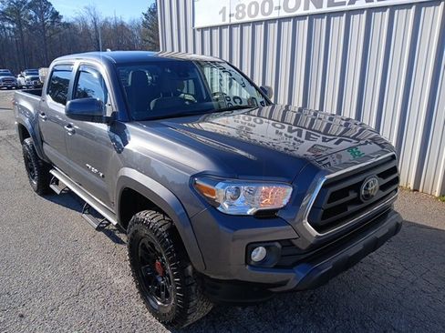 Used 2021 Toyota Tacoma SR5 image 1