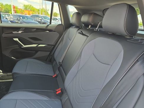 New 2026 Volkswagen Tiguan SE R-Line FWD image 11