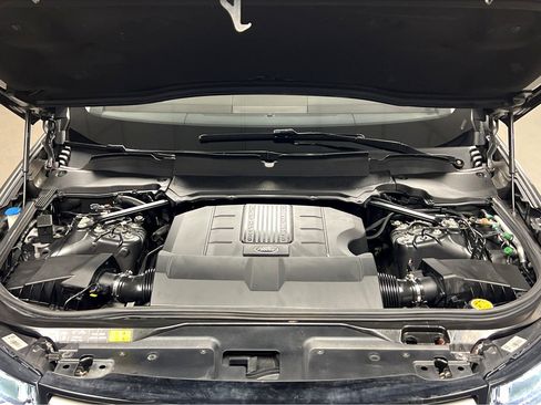 Used 2020 Land Rover Discovery HSE image 26