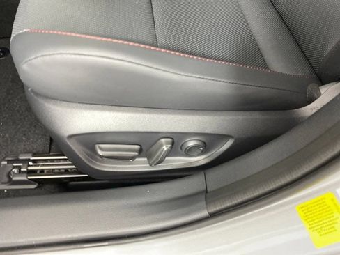 New 2026 Toyota Prius Plug-In Hybrid FWD image 8