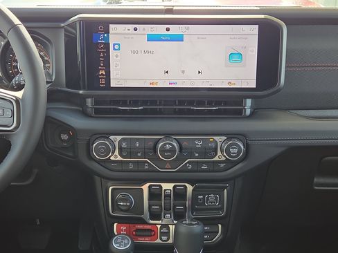 New 2026 Jeep Wrangler Unlimited Rubicon image 18